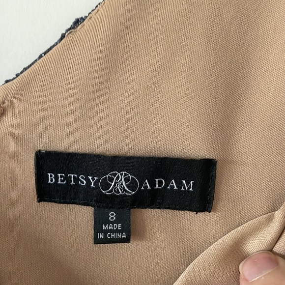 Stunning formal gown - Picture 4 of 5